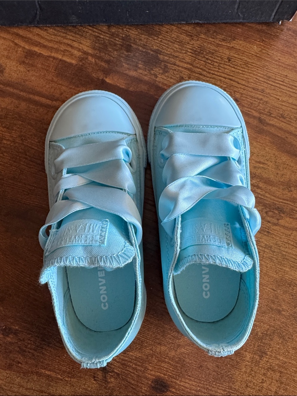 Blue Ribbon Converse - Picture 4 of 9